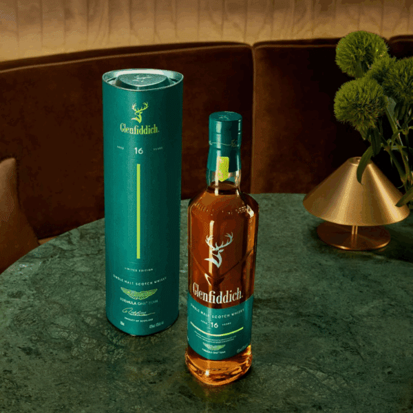 Glenfiddich 16 Years x Aston Martin Formula One (700ML)